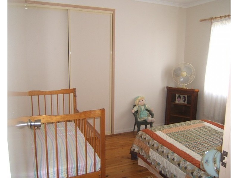 16 Watkins STREET, Buxton QLD 4660
