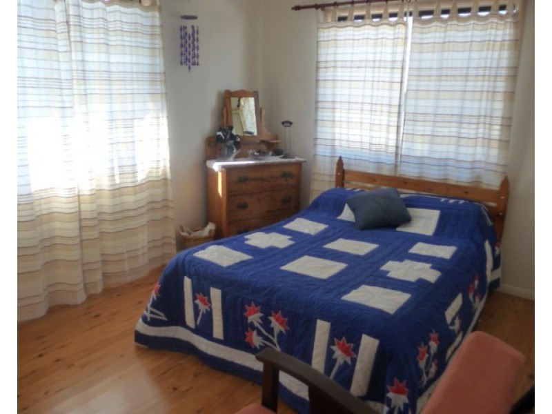 16 Watkins STREET, Buxton QLD 4660