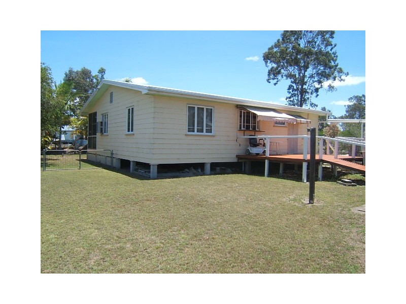 Buxton QLD 4660