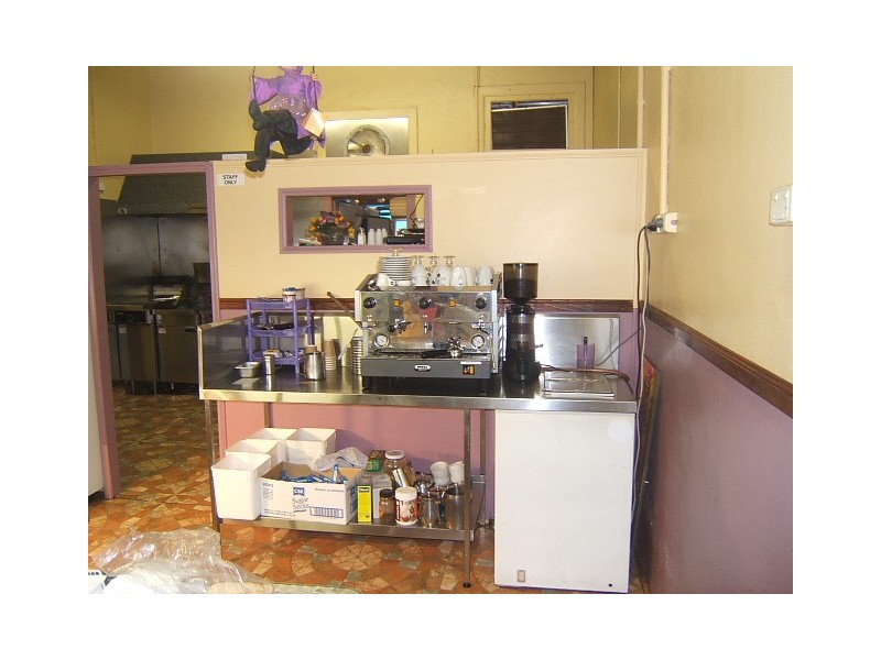 102 Churchill Street, Childers QLD 4660