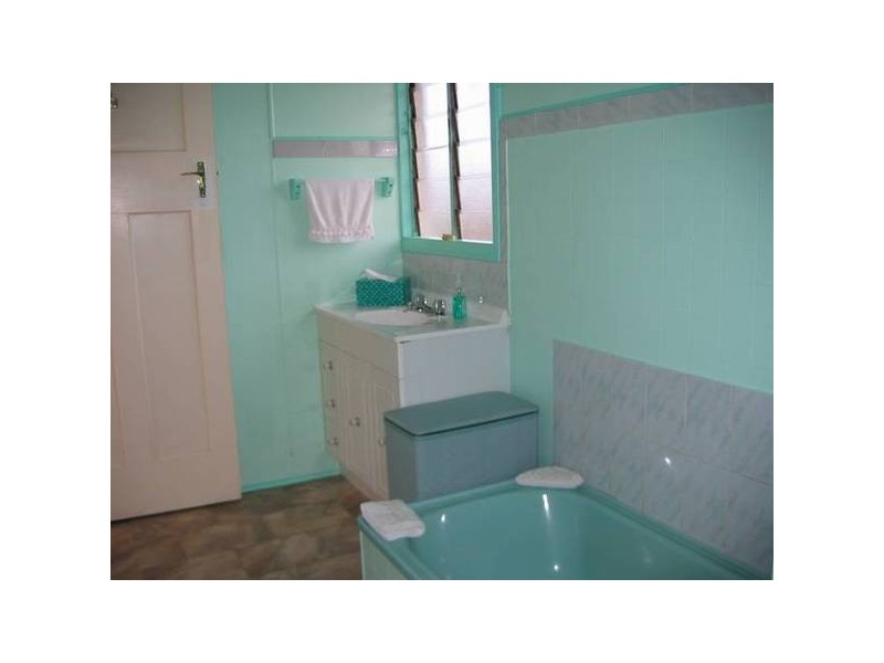 Broadhurst Street, Childers QLD 4660