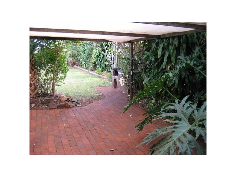 Broadhurst Street, Childers QLD 4660