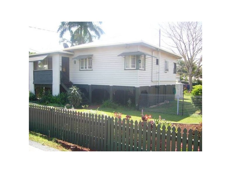 17 West Street, Childers QLD 4660