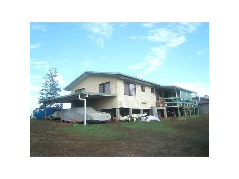 9 Old Creek Road, Childers QLD 4660