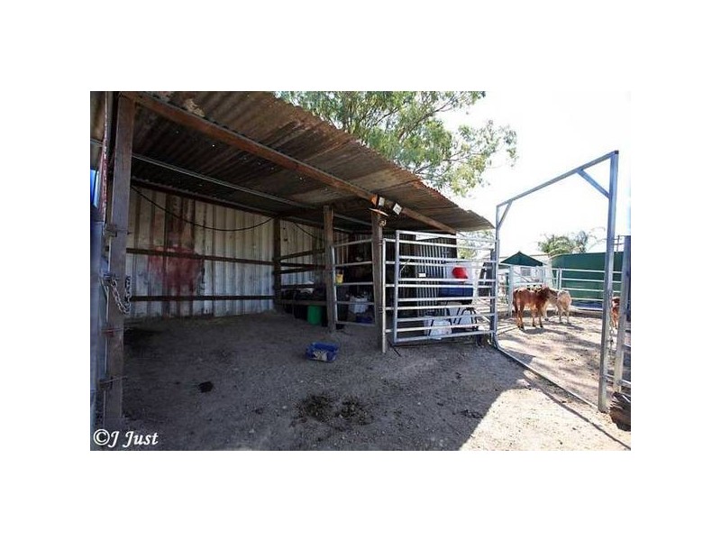 Coringa QLD 4621
