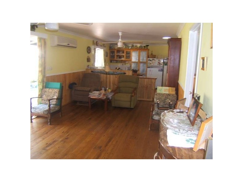 Buxton QLD 4660