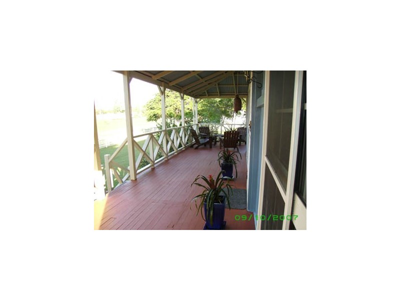 12 Sam Weller Avenue, Gayndah QLD 4625