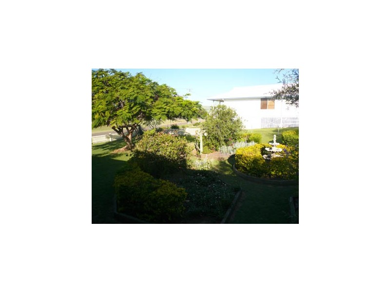 12 Sam Weller Avenue, Gayndah QLD 4625