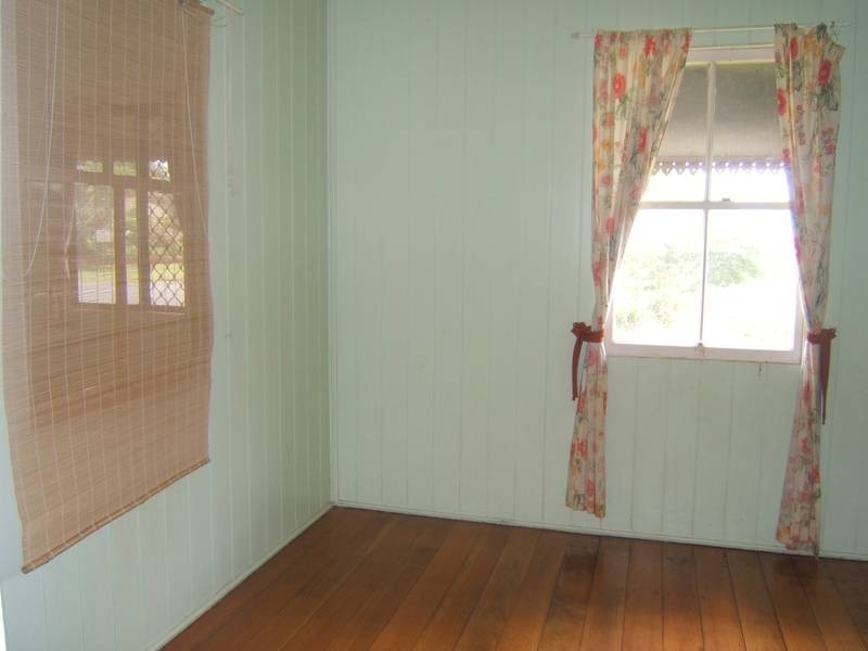 4 Nelson Street, Childers QLD 4660