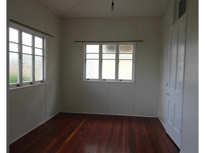 18 West Street, Childers QLD 4660