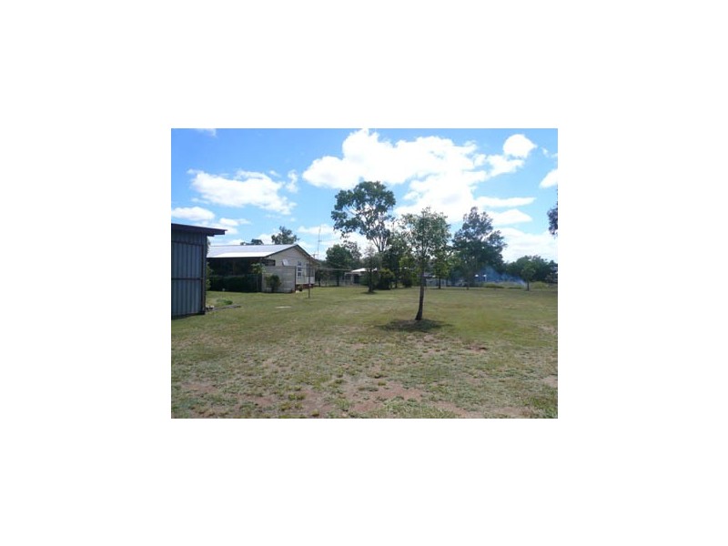 4 Bushnell Street, Gayndah QLD 4625