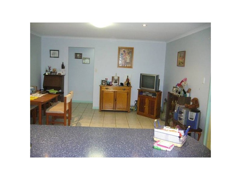 12 PIONEER AVENUE, Childers QLD 4660