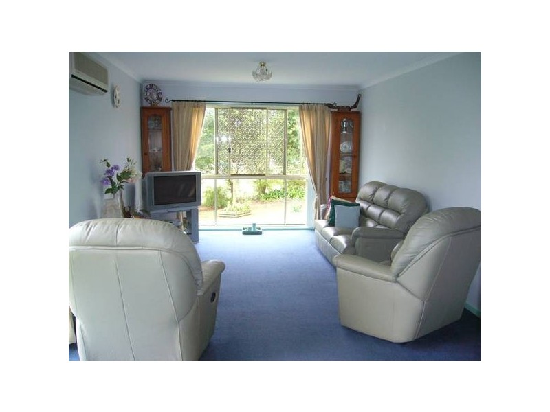 12 PIONEER AVENUE, Childers QLD 4660