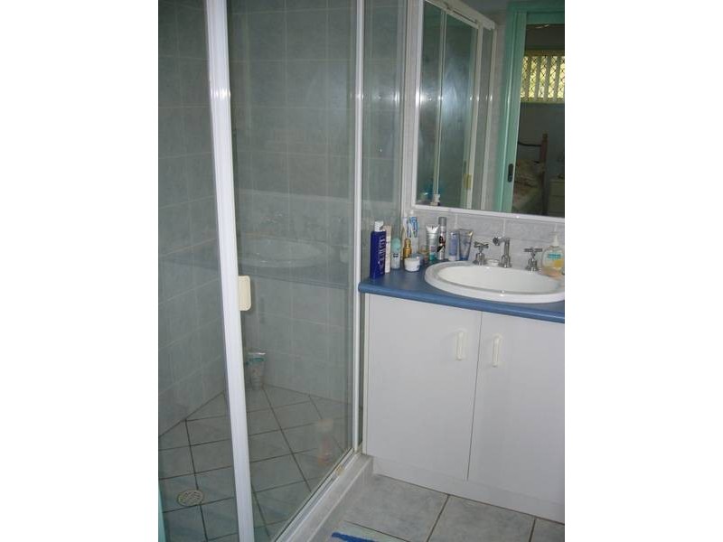 12 PIONEER AVENUE, Childers QLD 4660