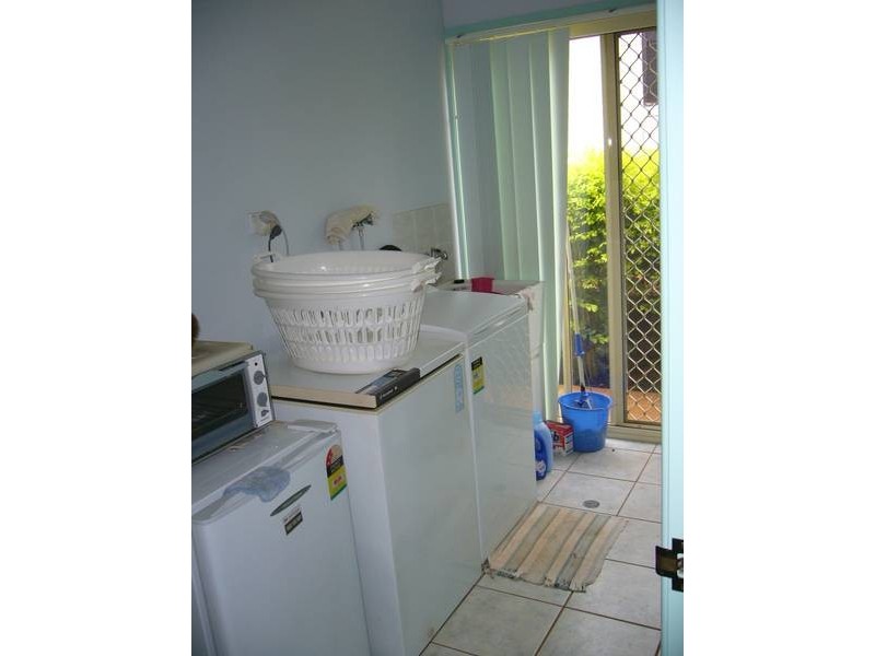 12 PIONEER AVENUE, Childers QLD 4660