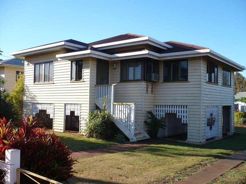 25 WEST STREET, Childers QLD 4660