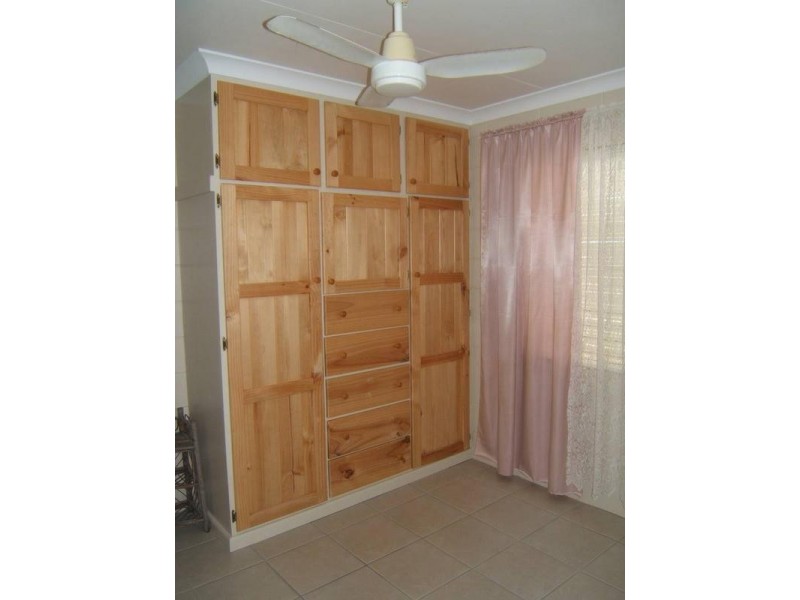 10 Charlton Street, Buxton QLD 4660