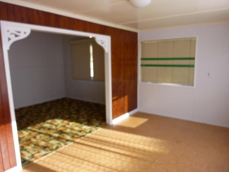 172 CHURCHILL STREET, Childers QLD 4660