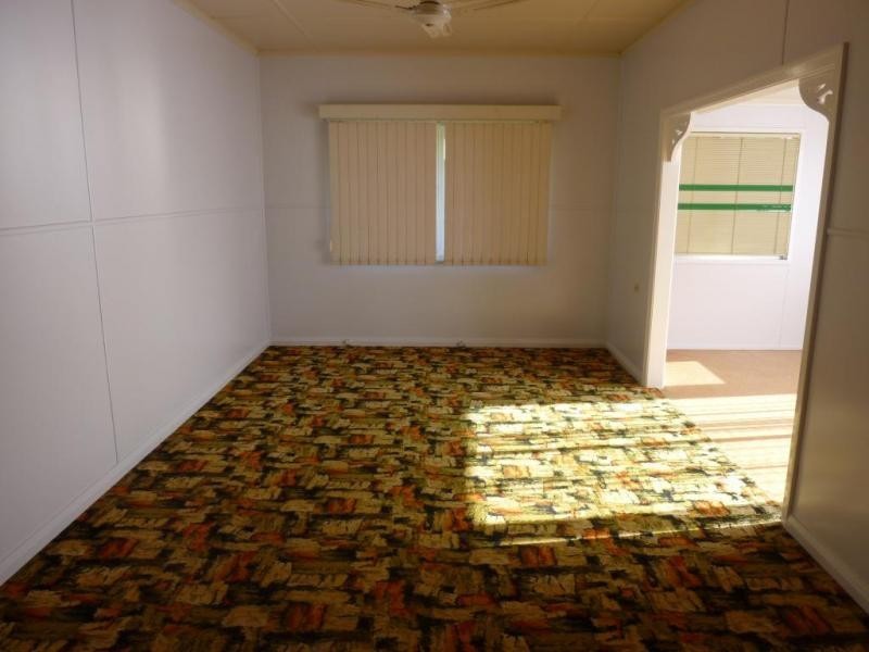 172 CHURCHILL STREET, Childers QLD 4660