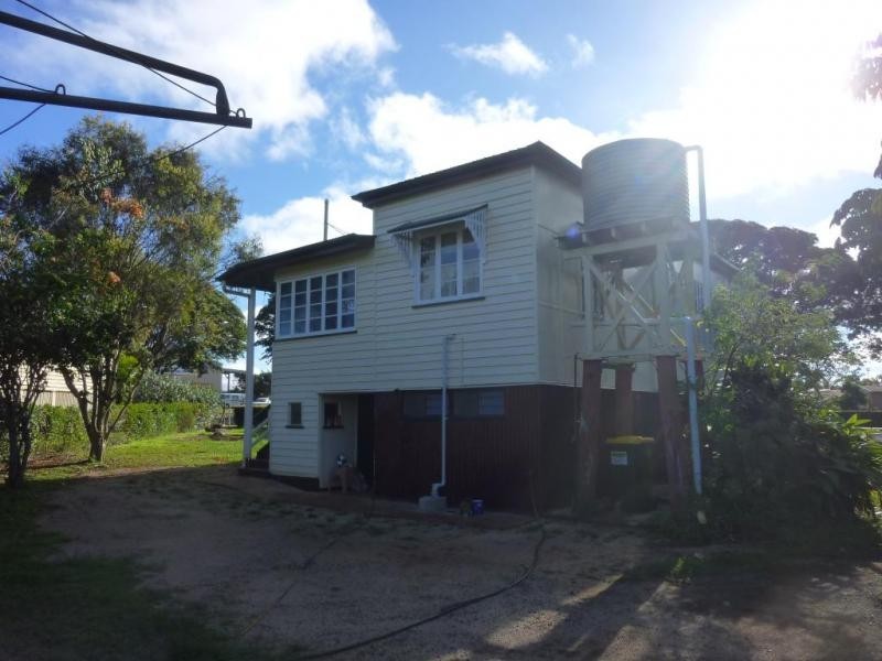172 CHURCHILL STREET, Childers QLD 4660