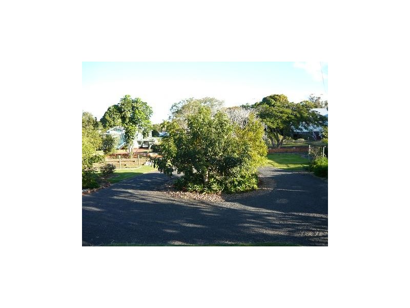 8 Oakes Street, Childers QLD 4660