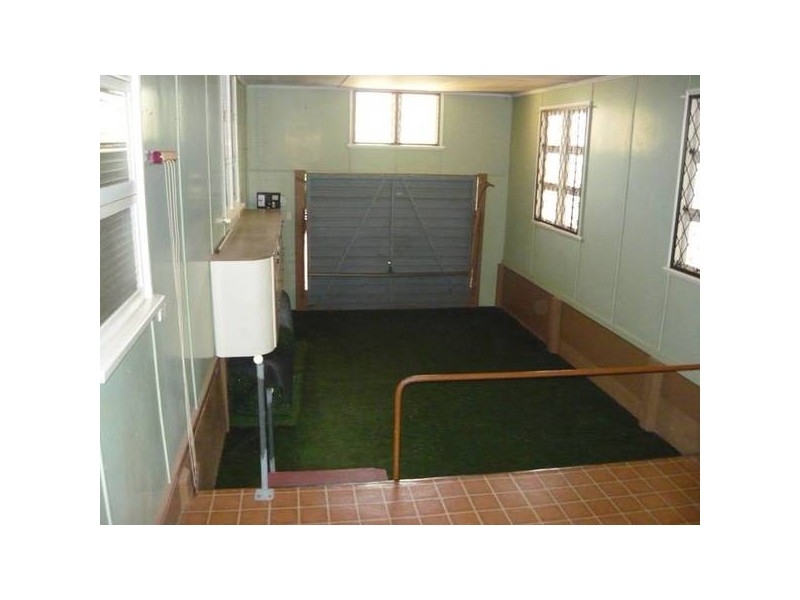 15 Macrossan Street, Childers QLD 4660