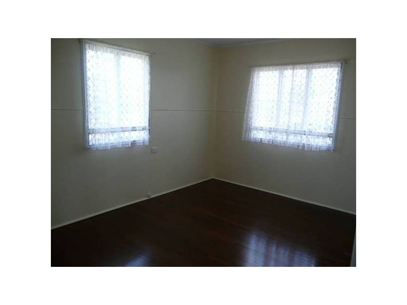 29 OAKES STREET, Childers QLD 4660