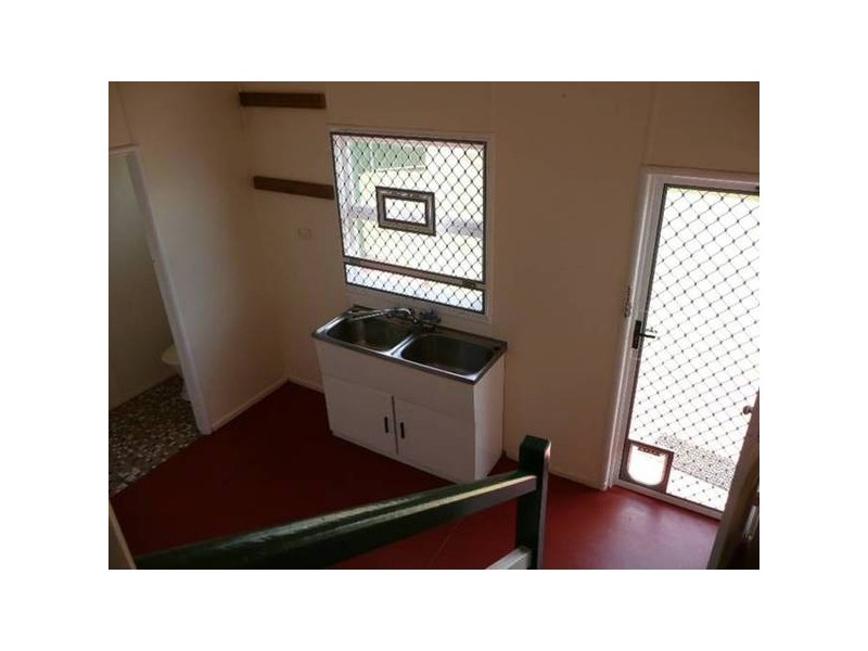 29 OAKES STREET, Childers QLD 4660