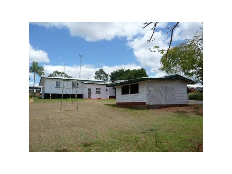 29 OAKES STREET, Childers QLD 4660