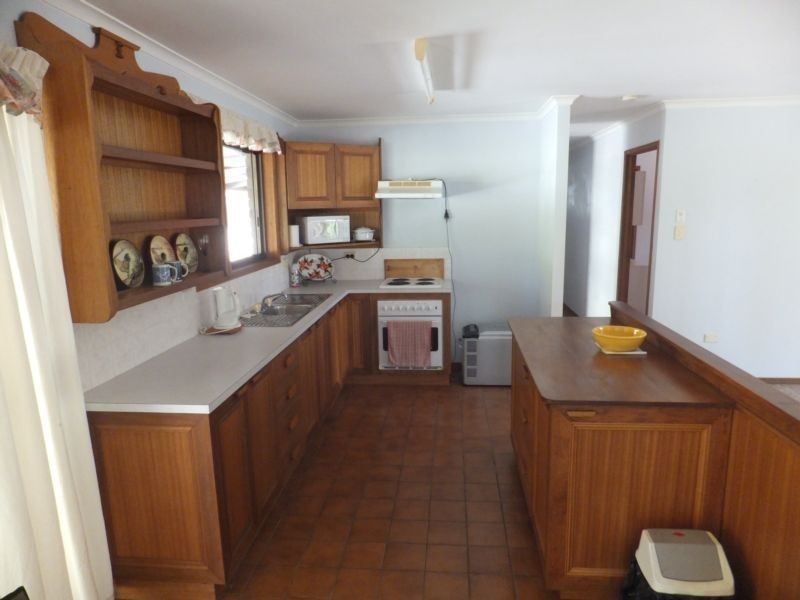 73 Lakeview Drive, Apple Tree Creek QLD 4660