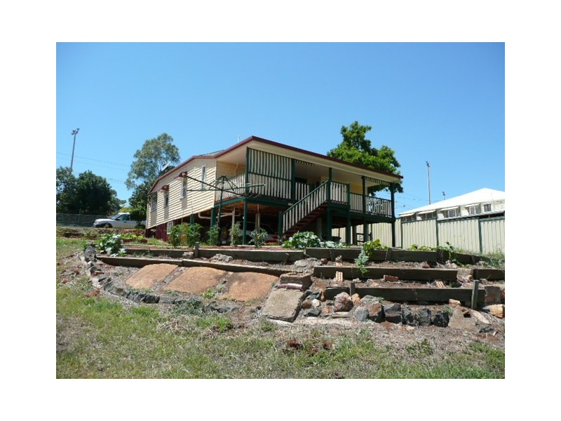 34 Ridgway Street, Childers QLD 4660