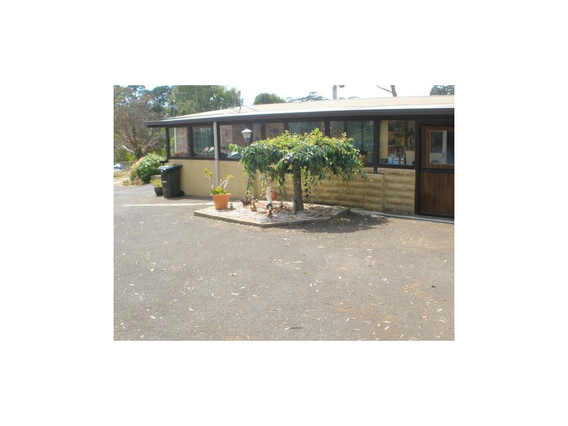 11 West Pine Road, Penguin TAS 7316