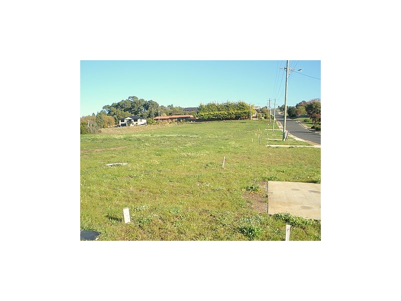 Cardigan Street, Somerset TAS 7322