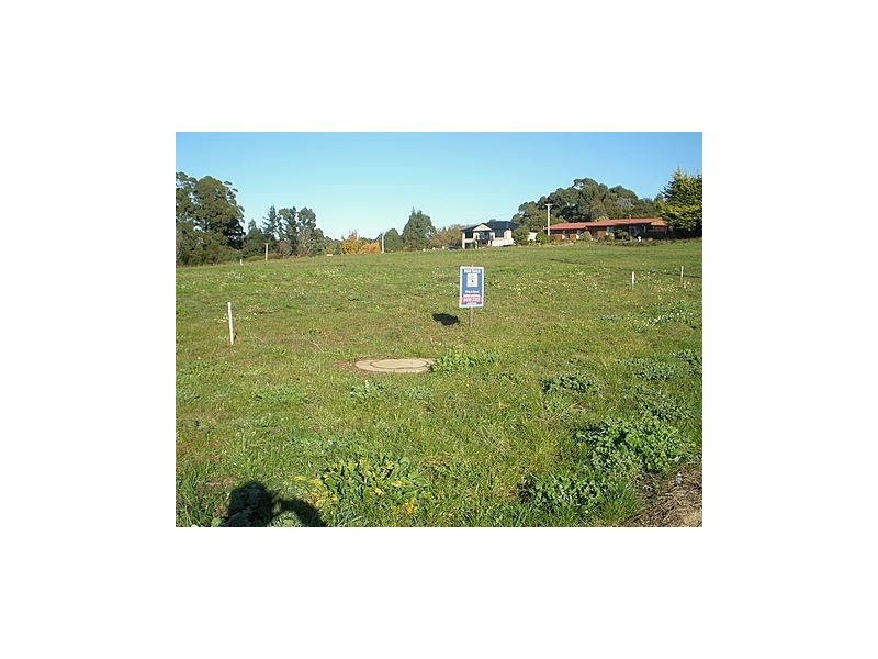 Cardigan Street, Somerset TAS 7322