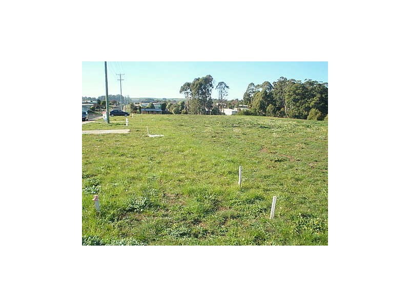 Cardigan Street, Somerset TAS 7322