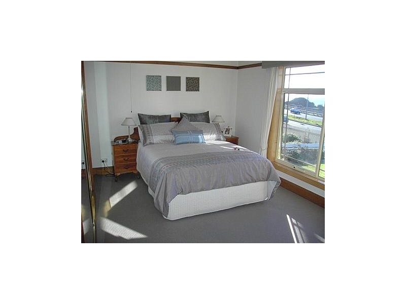 19 Bass Highway, Burnie TAS 7320