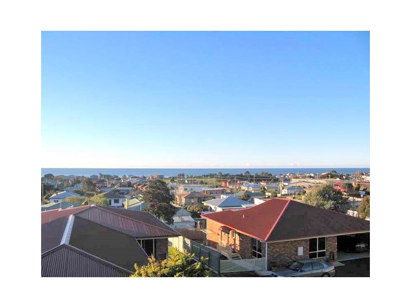 6/34a Arthur Street, Somerset TAS 7322