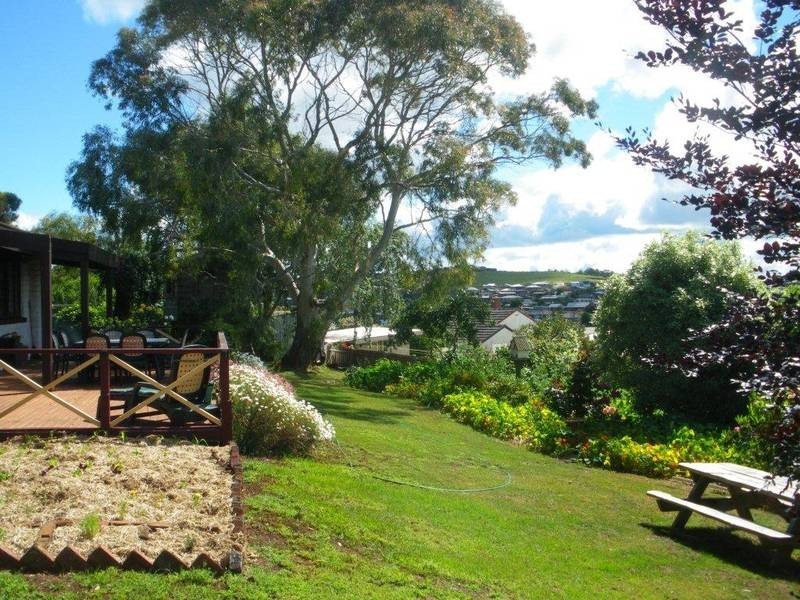 14-16 Richardson Crescent, Burnie TAS 7320