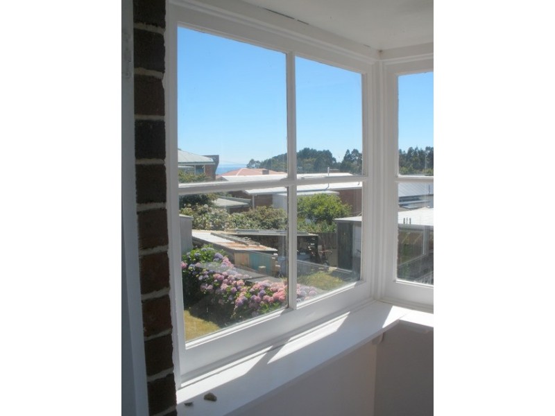 33 Woodward Avenue, Burnie TAS 7320