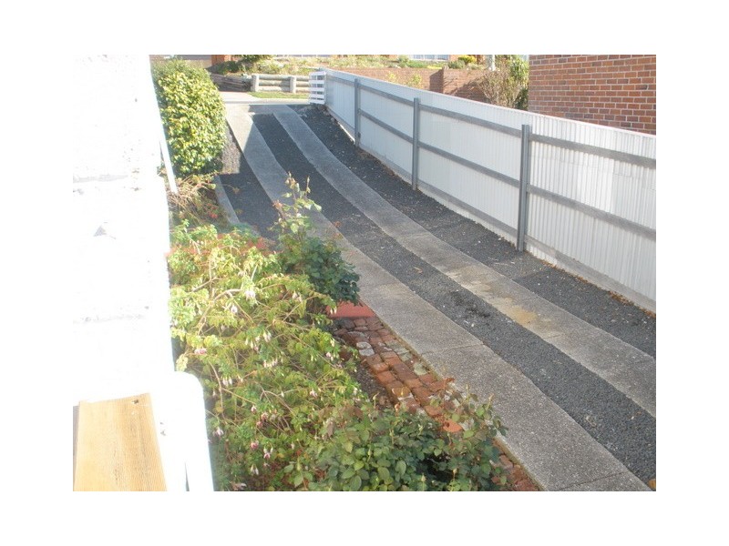 8 Stitz Street, Cooee TAS 7320