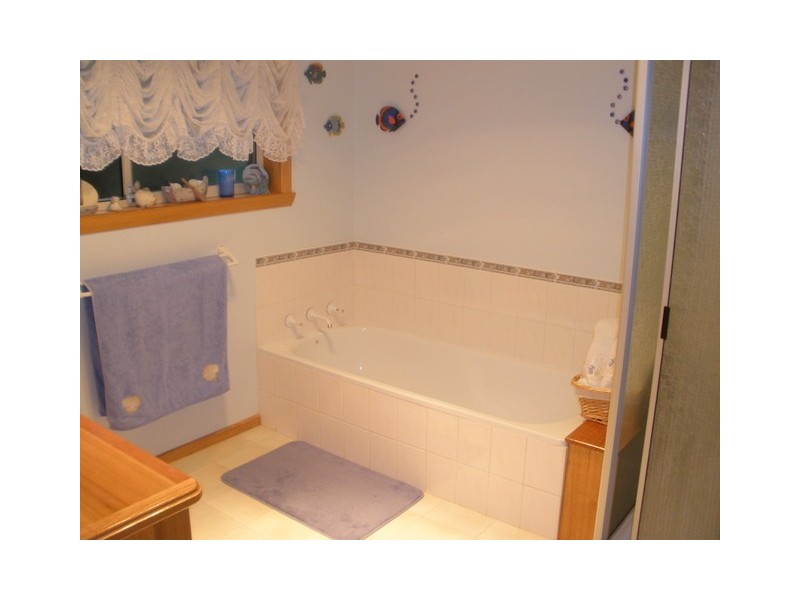 10 Heather Crescent, Burnie TAS 7320