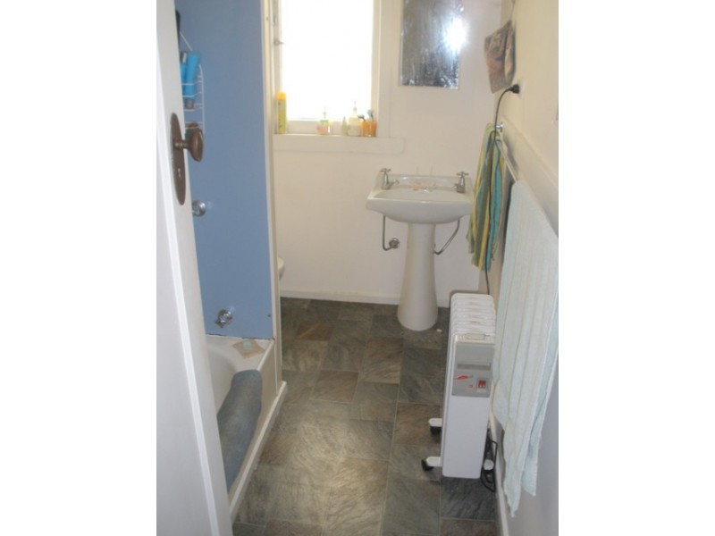 8 & 8a Queen Street, Burnie TAS 7320