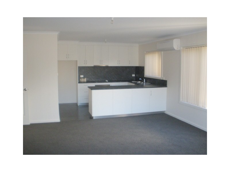2/24 Heather Crescent, Burnie TAS 7320