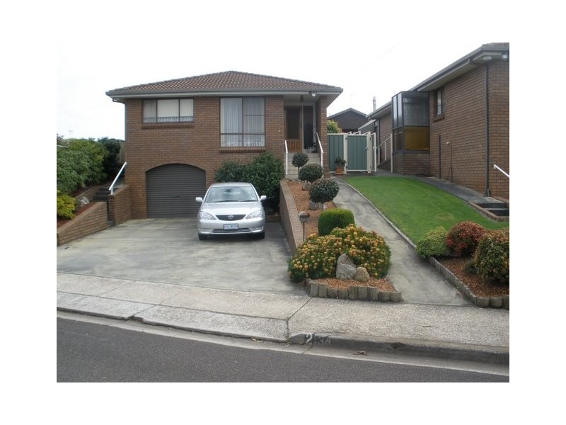 2/34 West Park Grove, Burnie TAS 7320