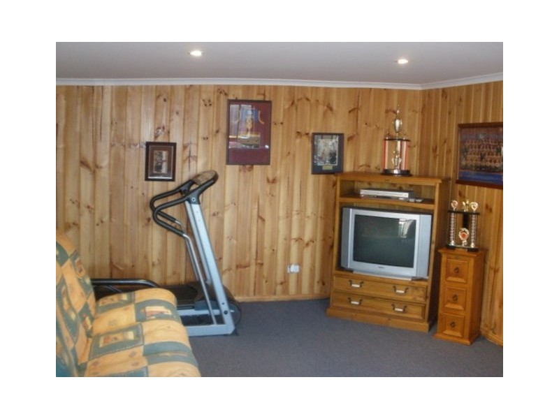 16 Whitford Street, Burnie TAS 7320