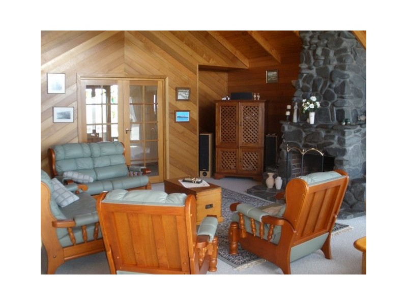 82 Old Bass Highway, Wynyard TAS 7325