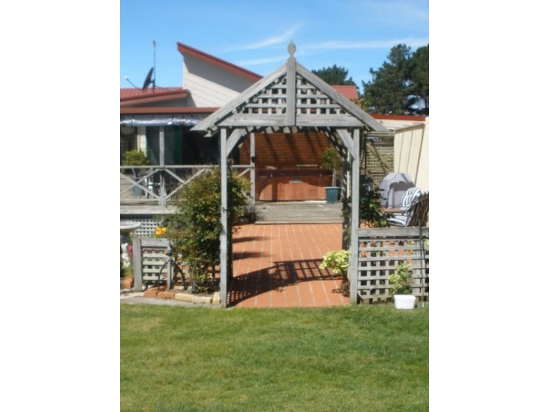 82 Old Bass Highway, Wynyard TAS 7325