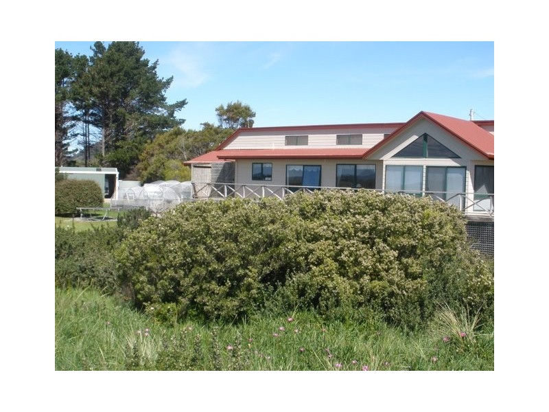 82 Old Bass Highway, Wynyard TAS 7325