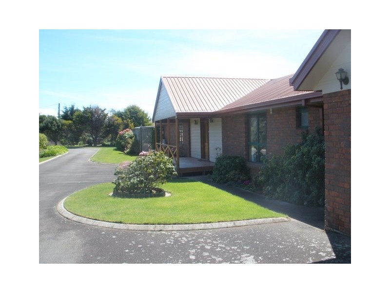 82 Old Bass Highway, Wynyard TAS 7325