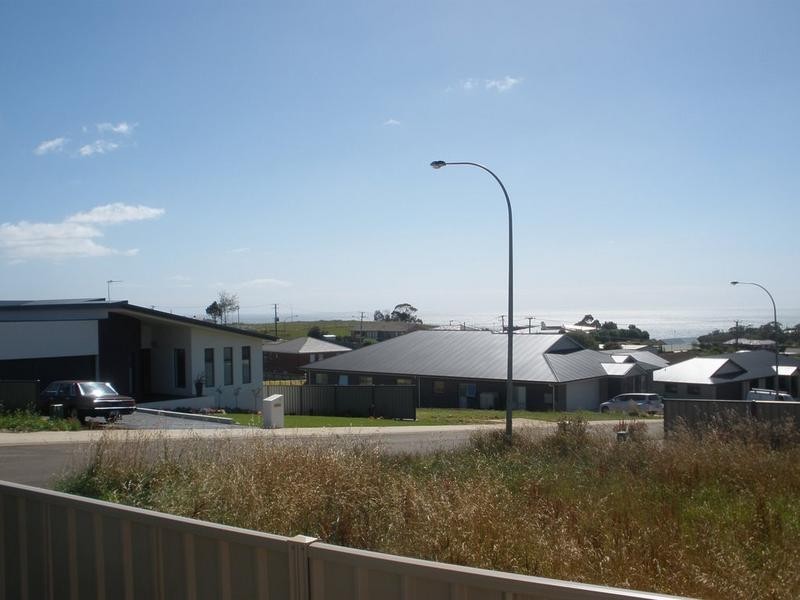 1&2/7 Edwin Place, Burnie TAS 7320